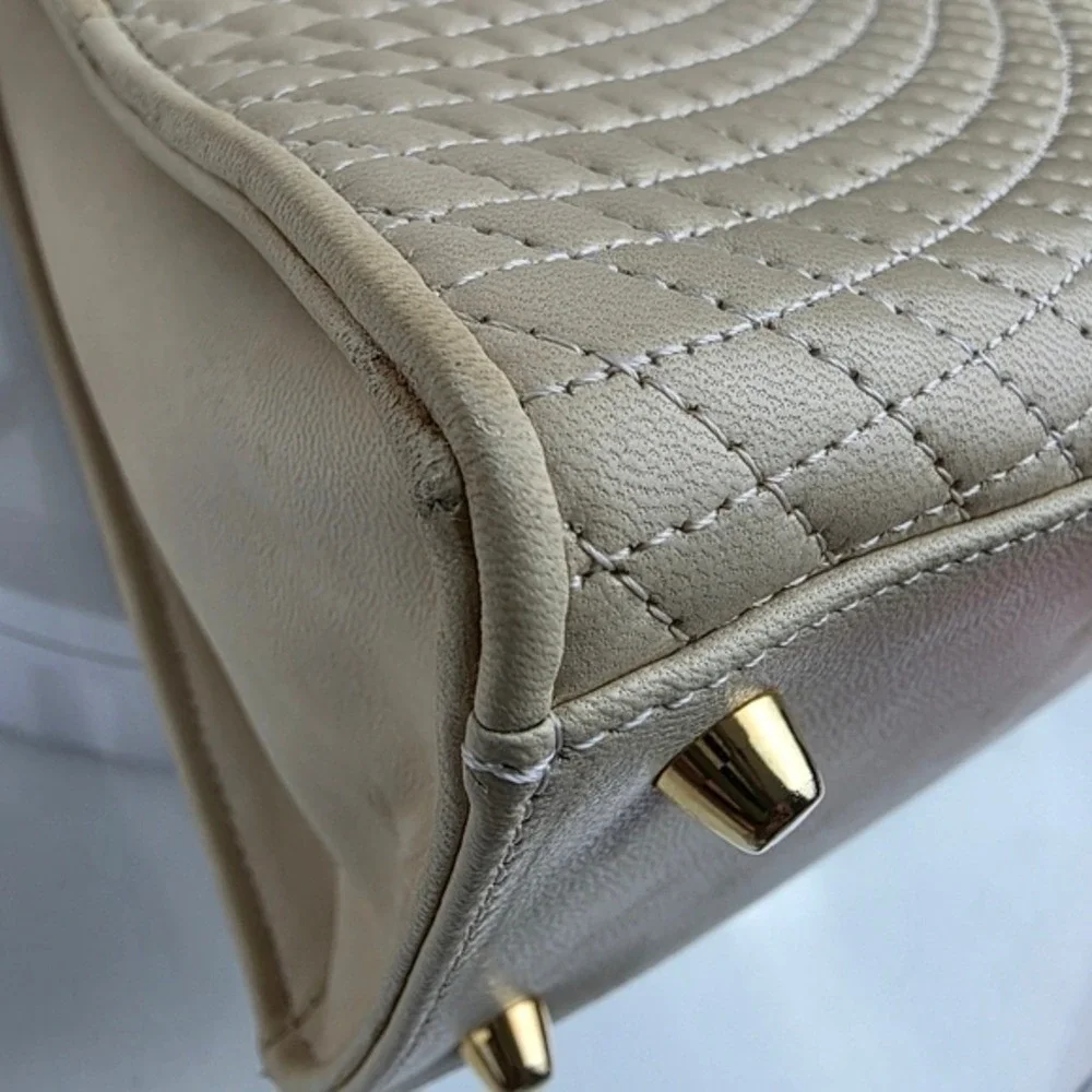 Bally Vintage Cream Quilted Leather Top Handle Bag Crossbody Made in Italy